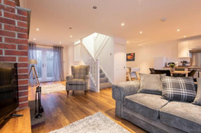 Beautiful Cottage in Durham with Pool Table